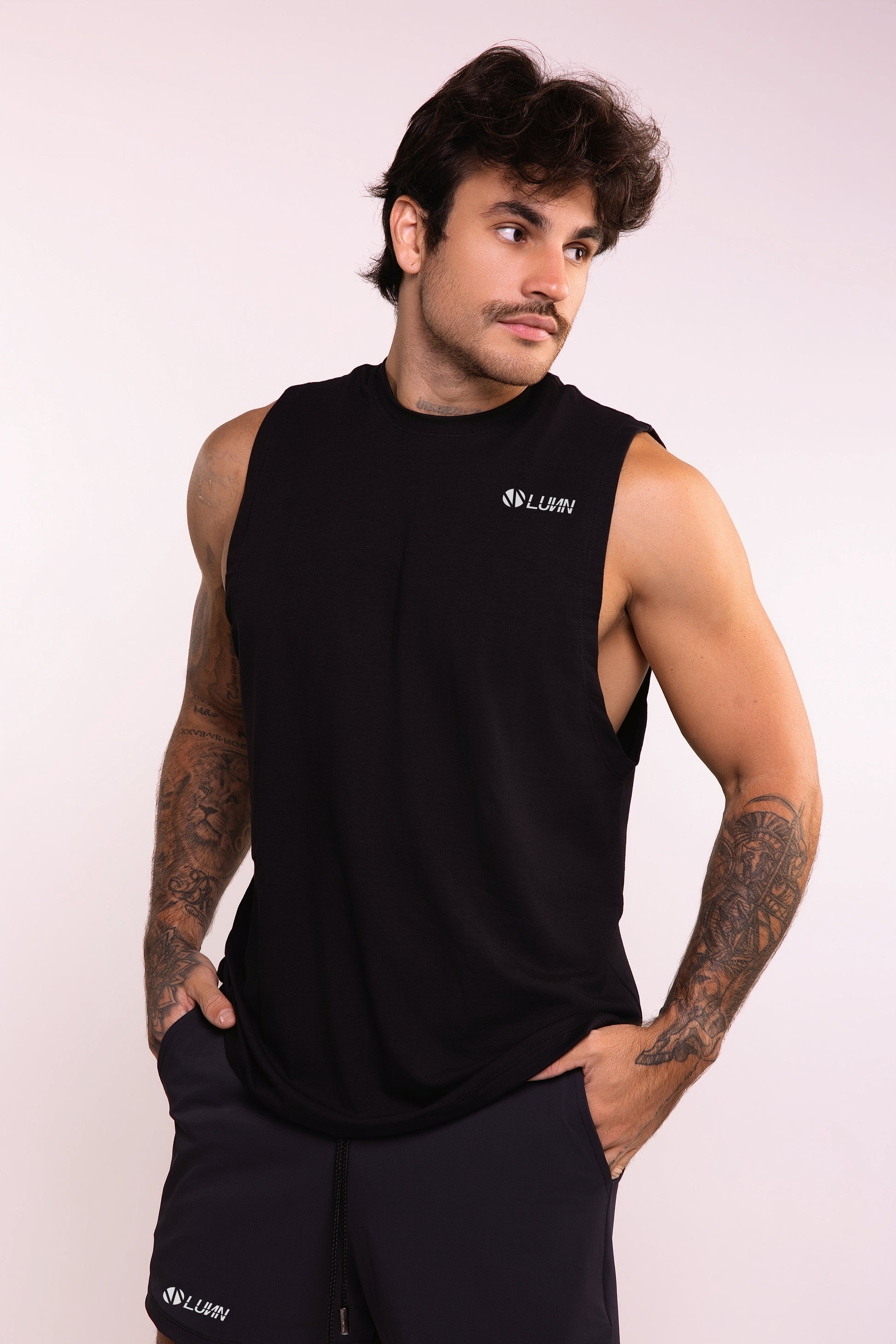 Camiseta Regata Fechada Preto