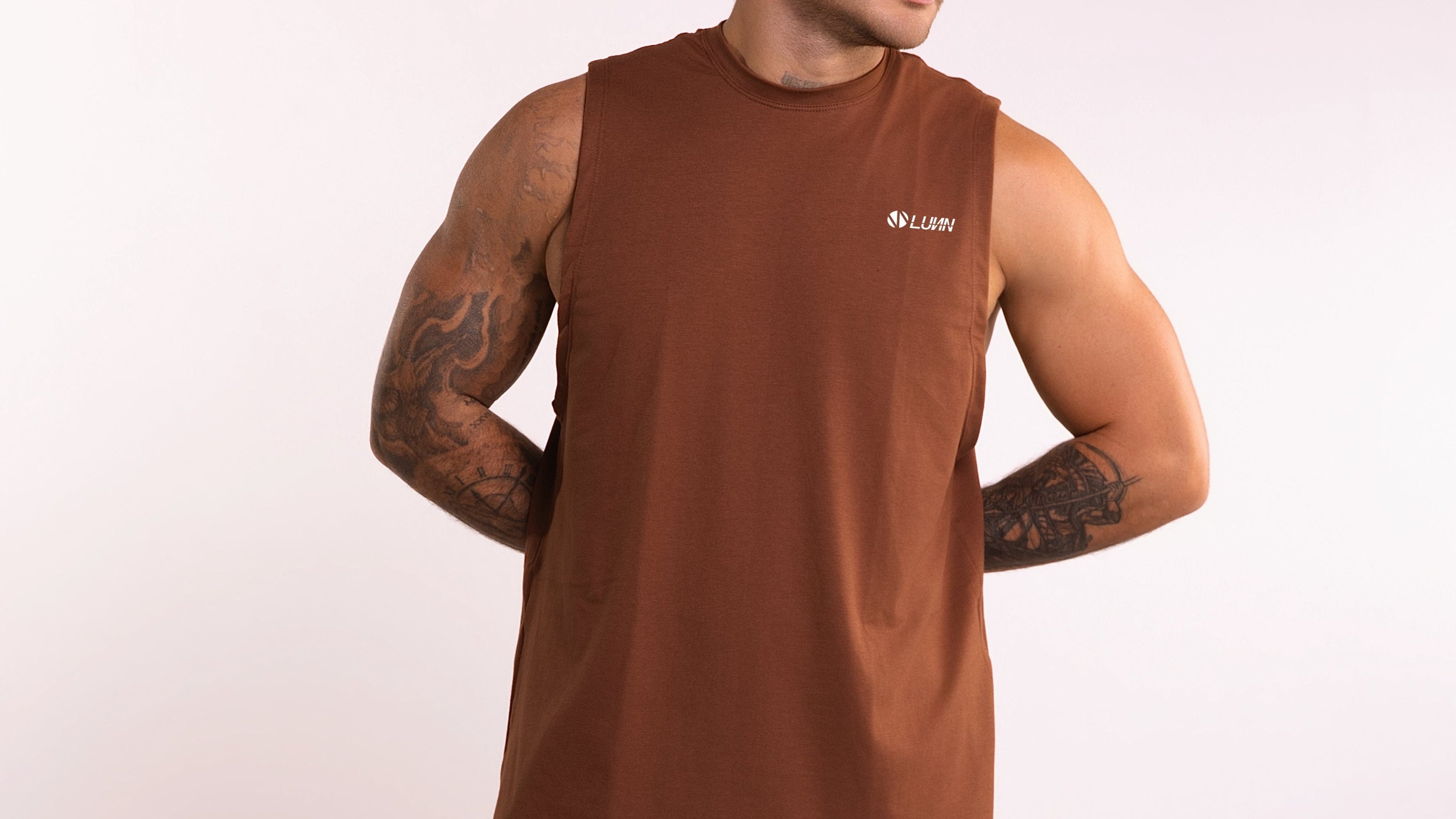 Camiseta Regata Fechada Marrom