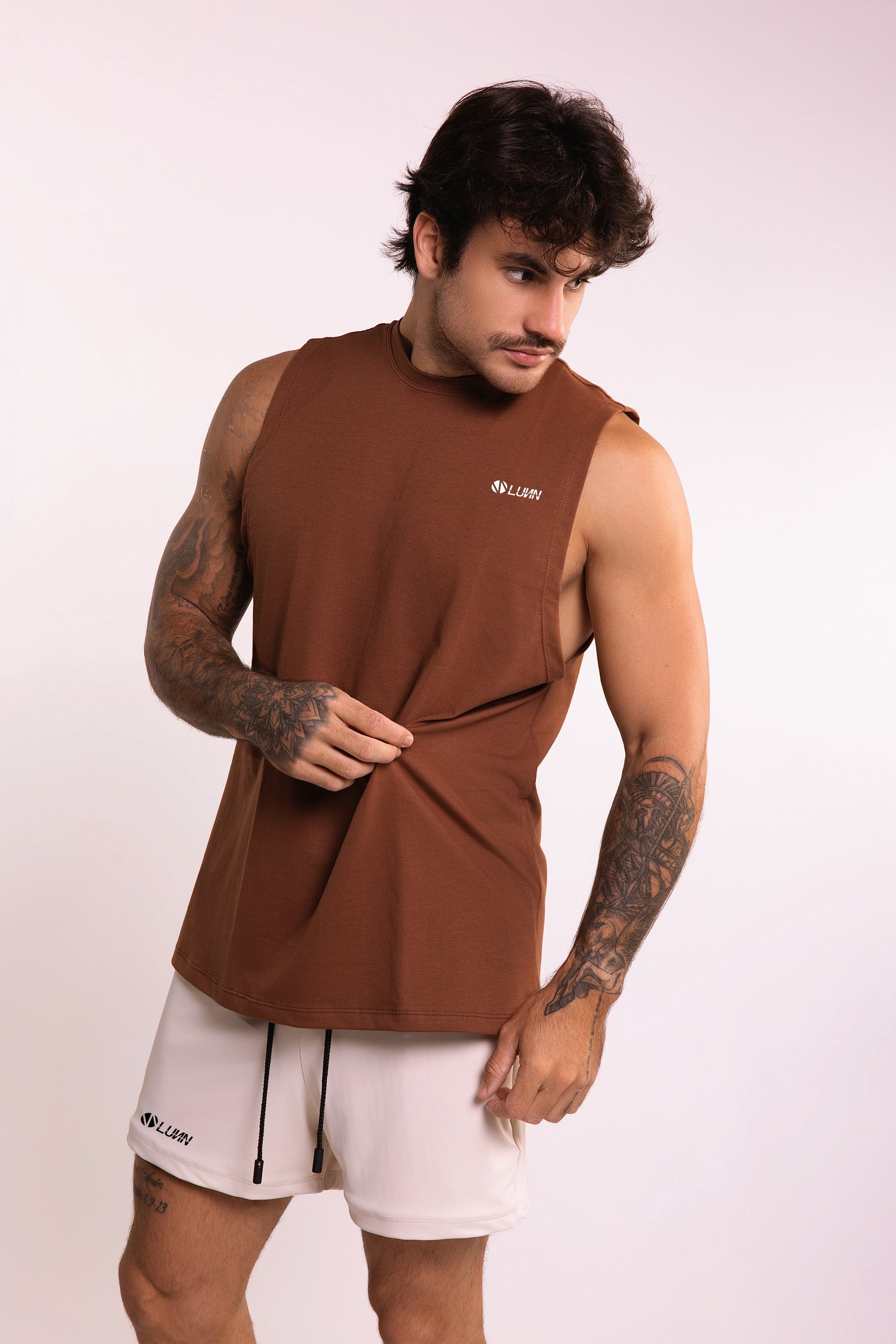Camiseta Regata Fechada Marrom