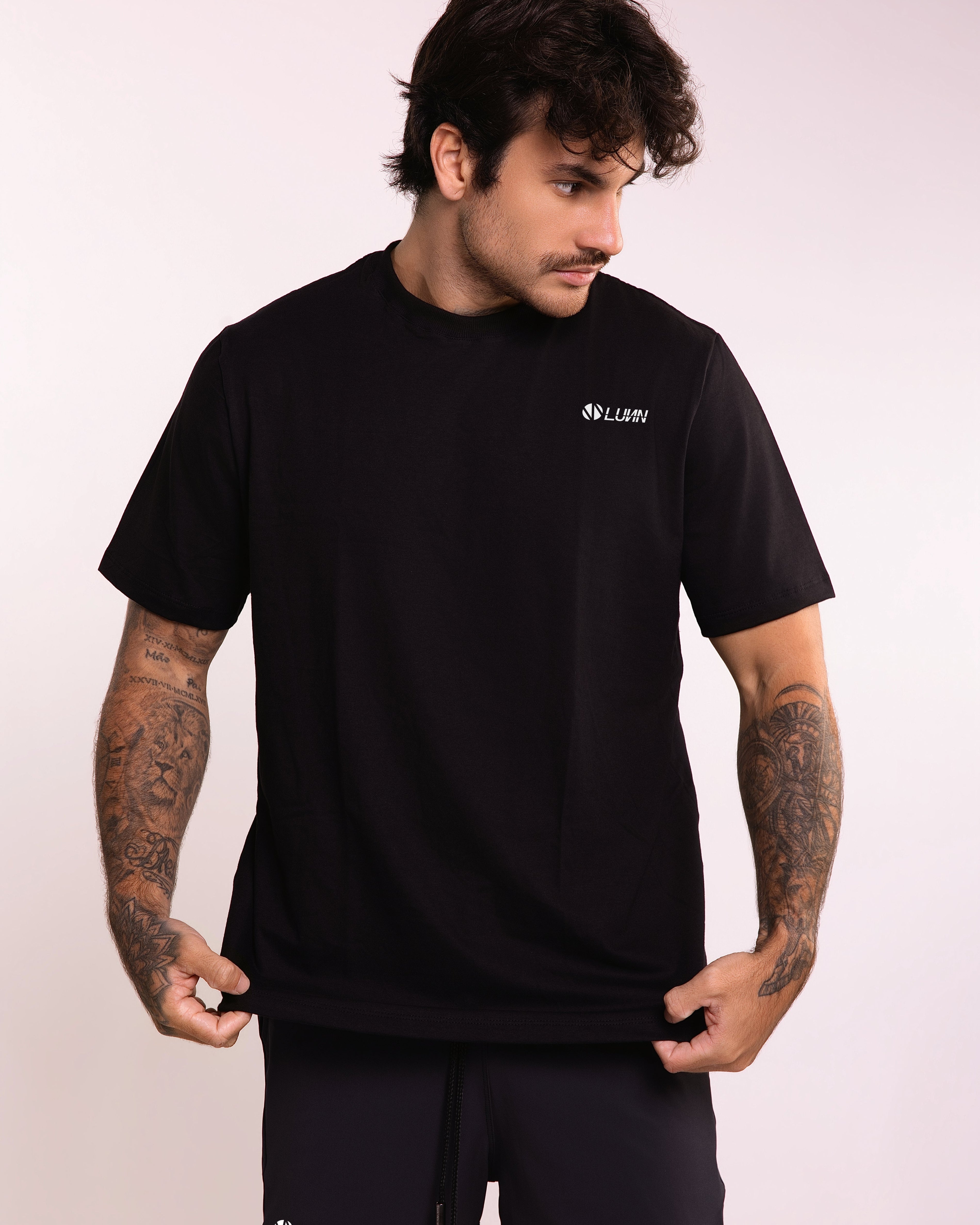 Camiseta Básica Preto