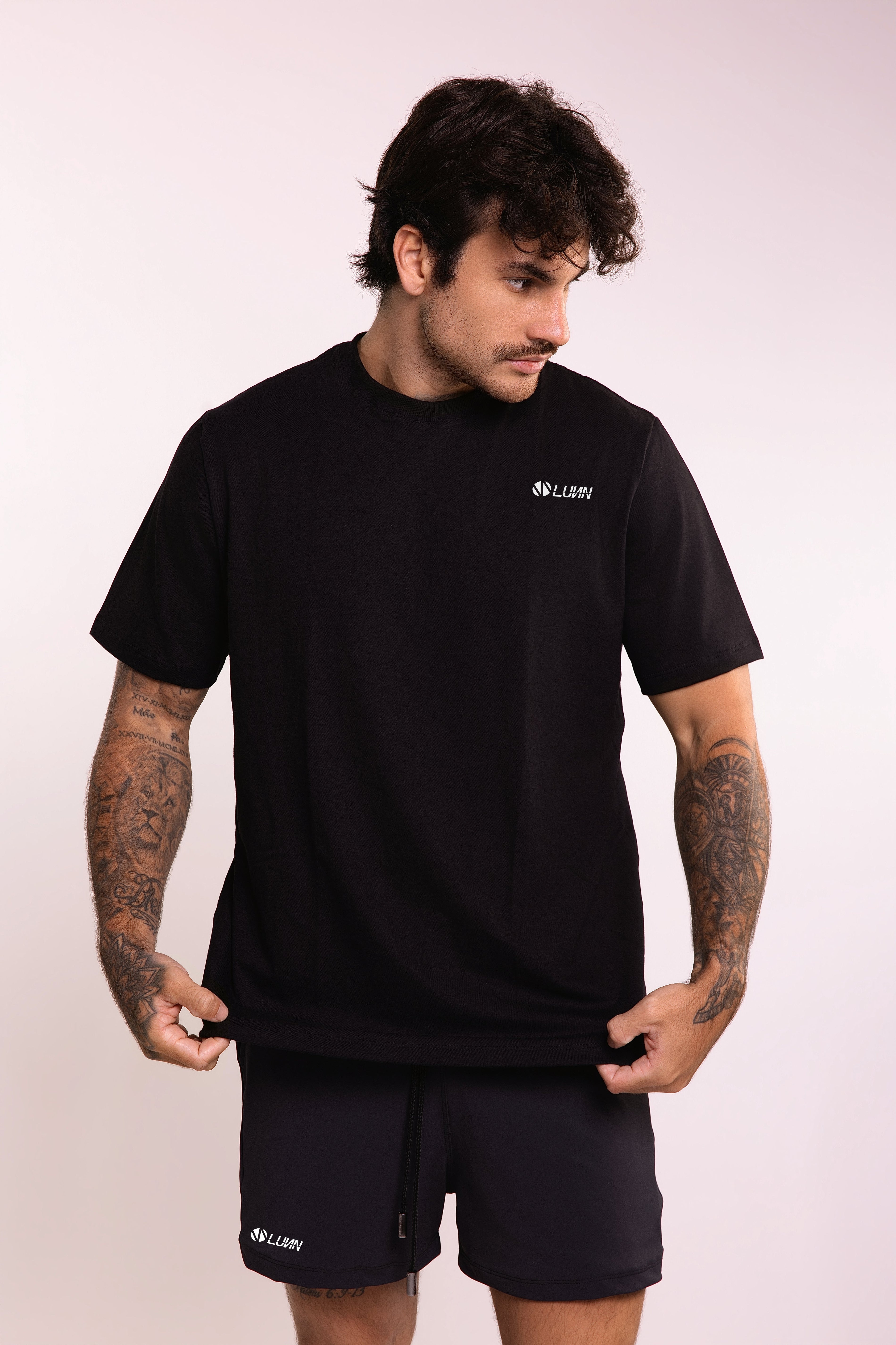 Camiseta Básica Preto