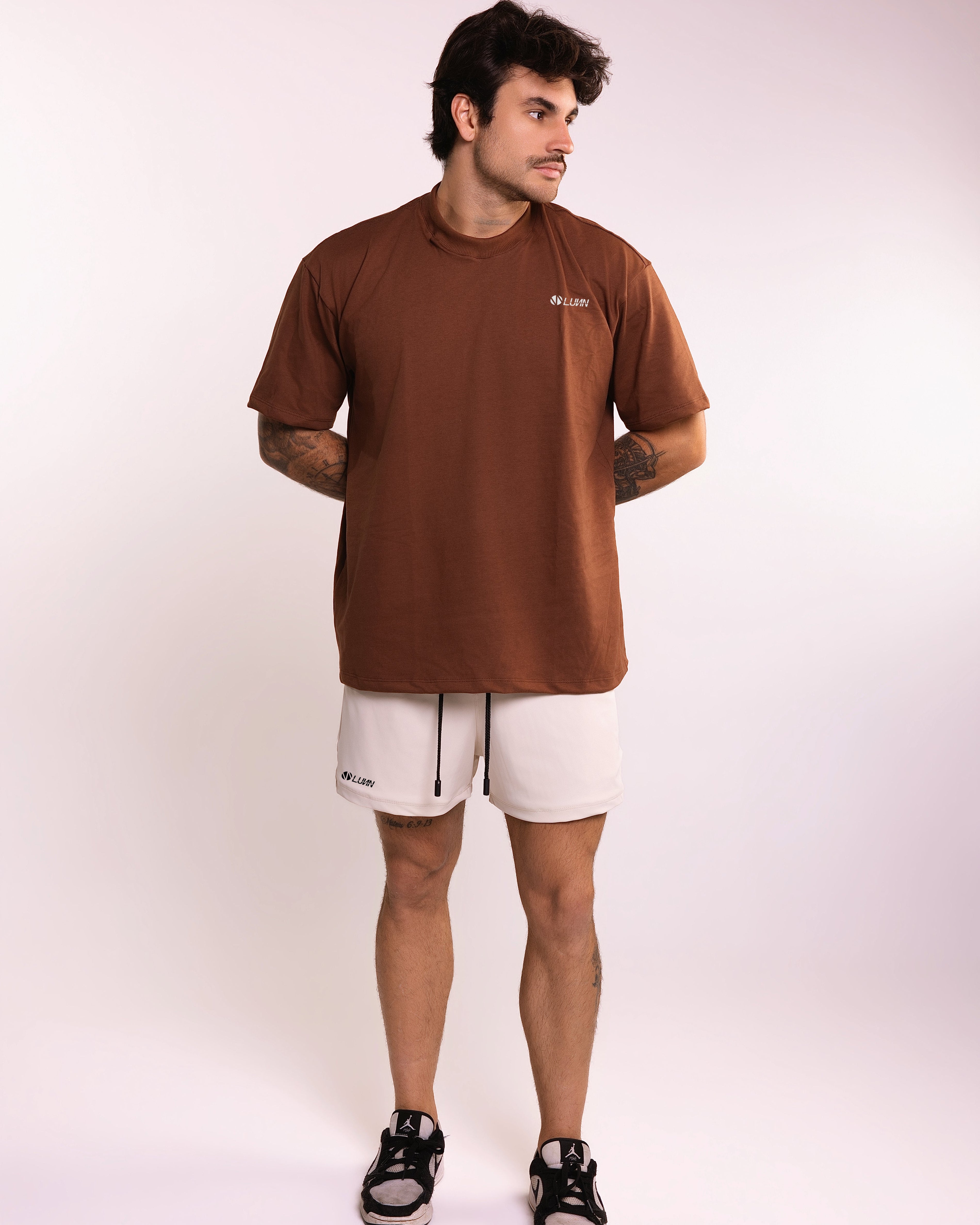 Camiseta Oversized Marrom