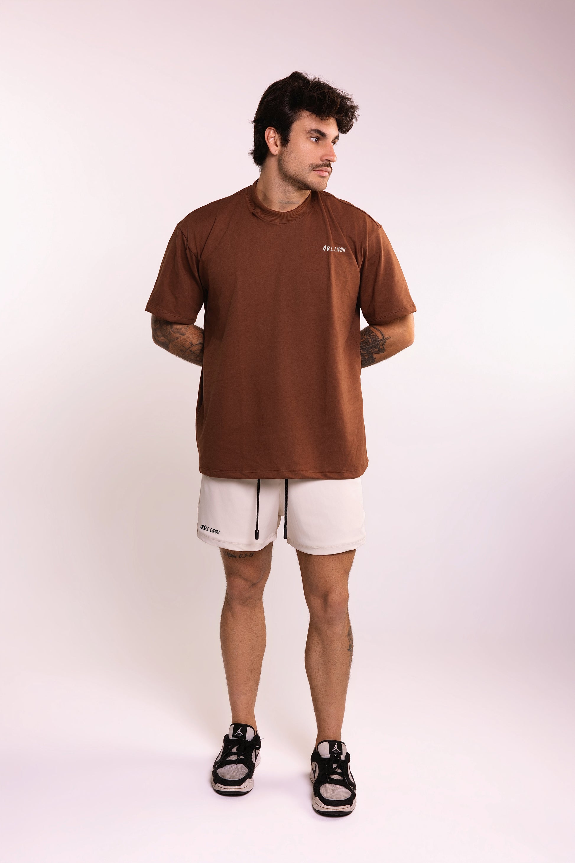 Camiseta Oversized Marrom